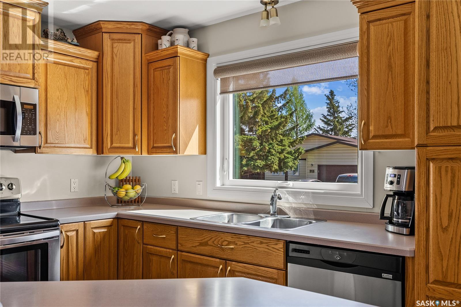 251 Sebestyen Terrace, Saskatoon, Saskatchewan  S7K 6R8 - Photo 10 - SK004561