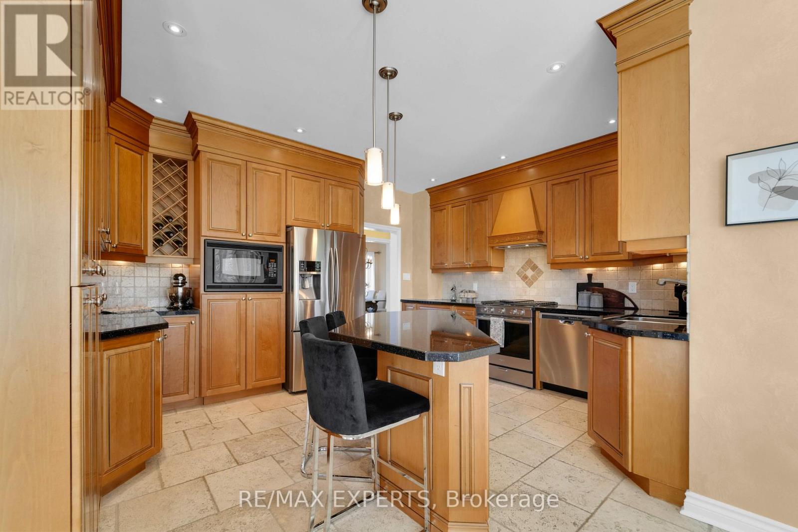 37 Mccauley Drive, Caledon, Ontario  L7E 0B6 - Photo 12 - W12140707
