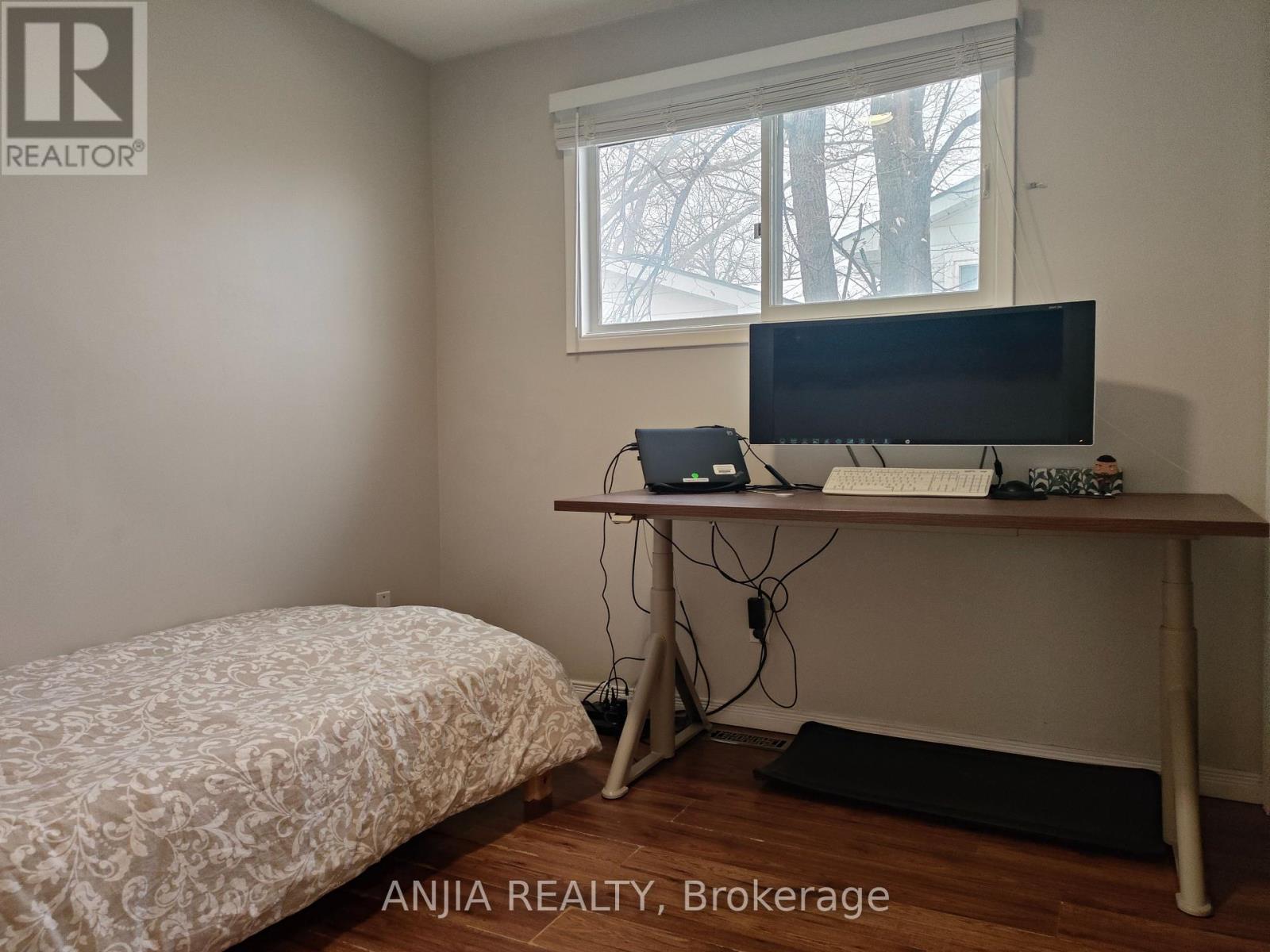 2271 Sheffield Drive, Burlington (Brant Hills), Ontario  L7P 2X4 - Photo 14 - W12140760