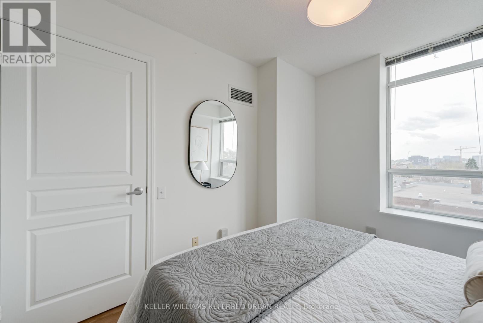 703 - 140 Bathurst Street, Toronto, Ontario  M5V 3N8 - Photo 20 - C12113740