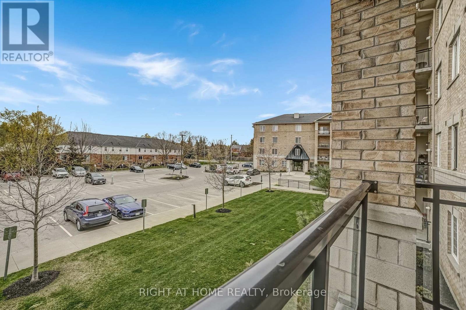 218 - 1077 Gordon Street, Guelph, Ontario  N1L 1H2 - Photo 32 - X12140542