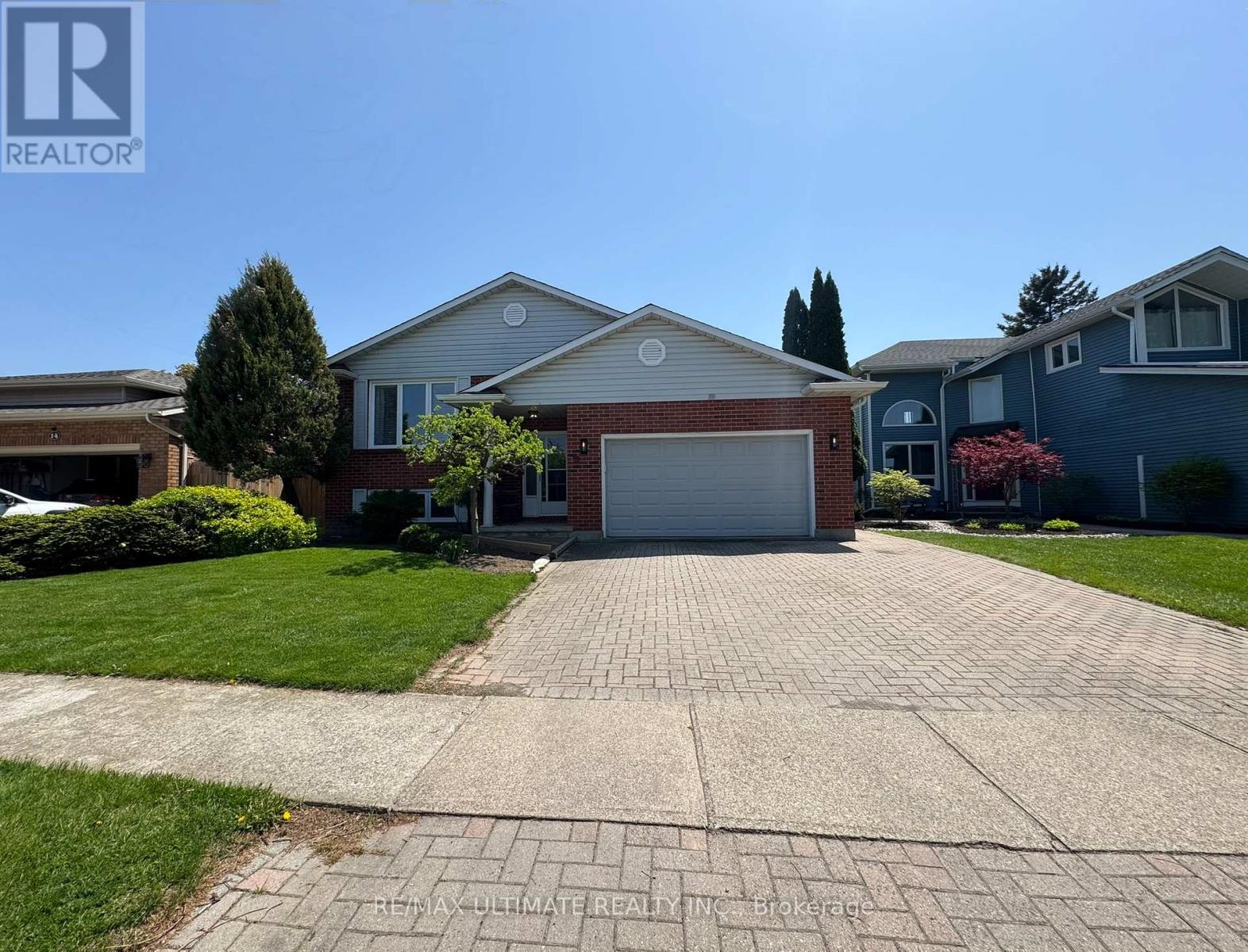 12 Stoney Brook Crescent, St. Catharines, Ontario  L2S 3J3 - Photo 1 - X12140711