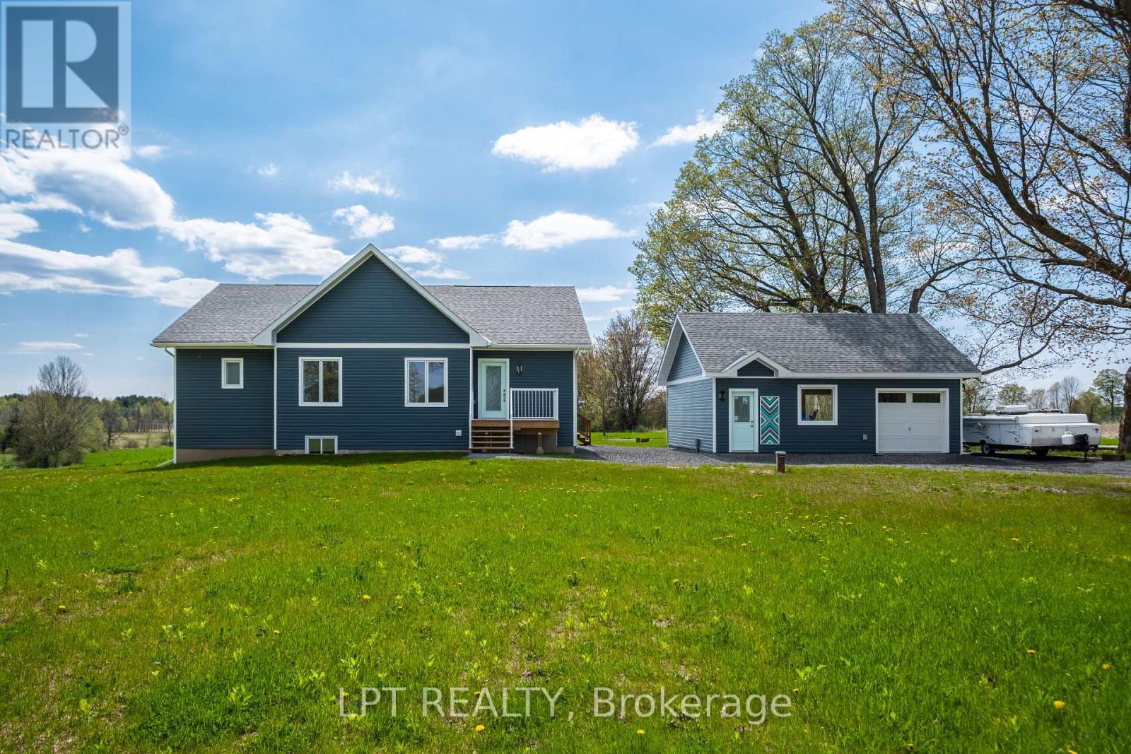 272 9TH CONCESSION ROAD, Rideau Lakes, Ontario
