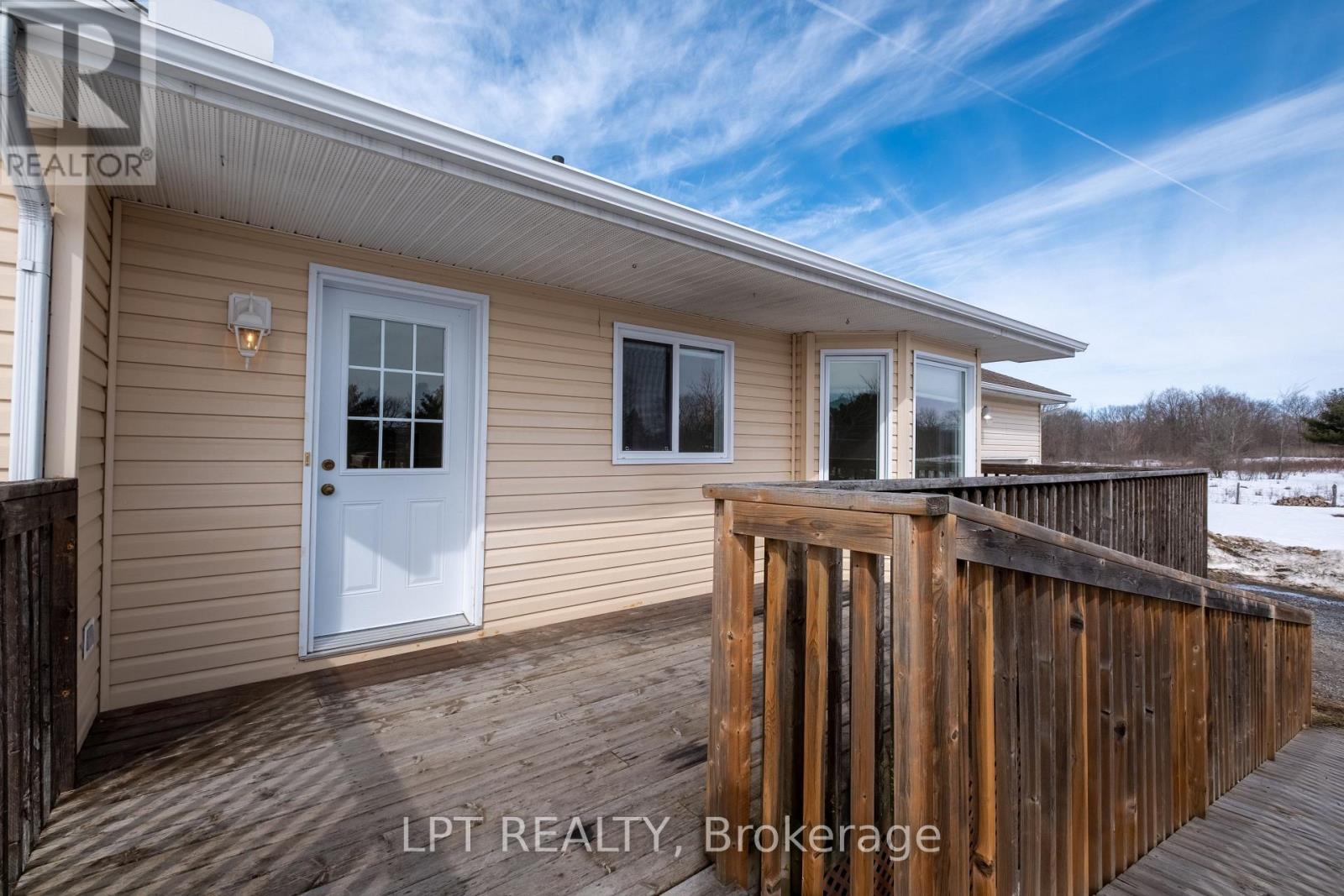 6089 First Lake Road, Frontenac, Ontario  K0H 2W0 - Photo 12 - X12088054