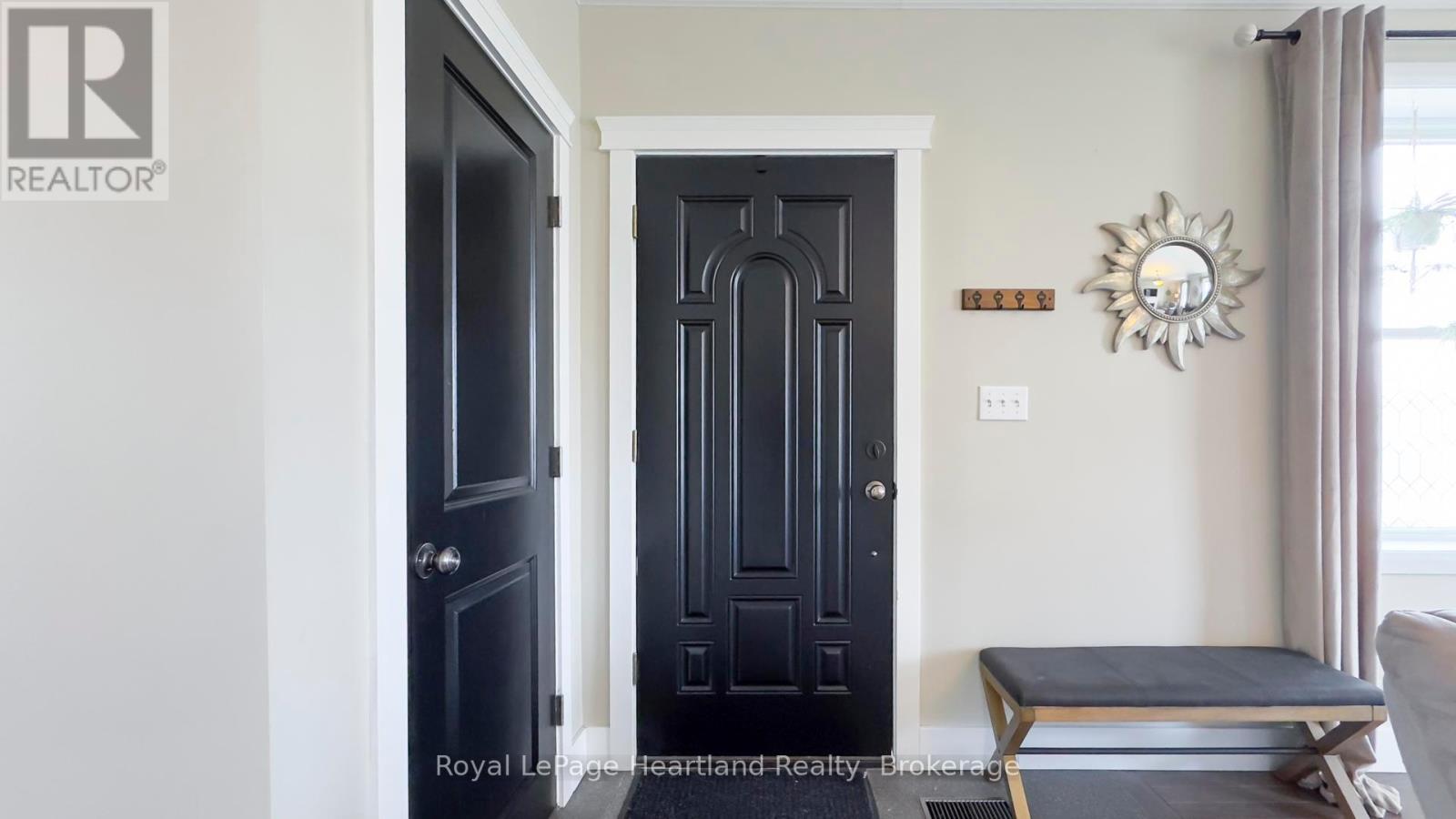 187 Westmoreland Street, North Huron, Ontario  M6H 3A1 - Photo 4 - X12140826
