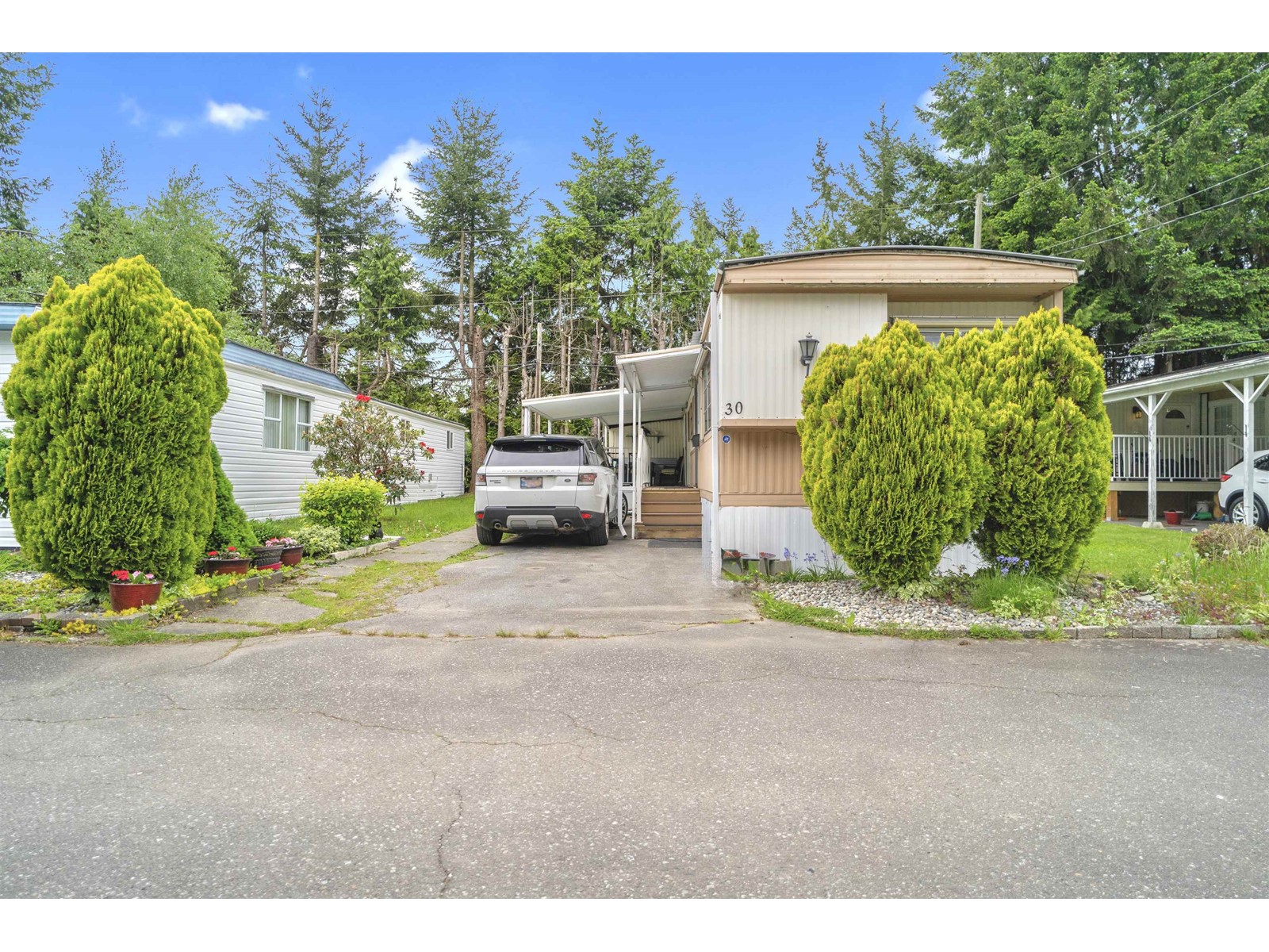 Property at 30 6571 KING GEORGE BOULEVARD image 1