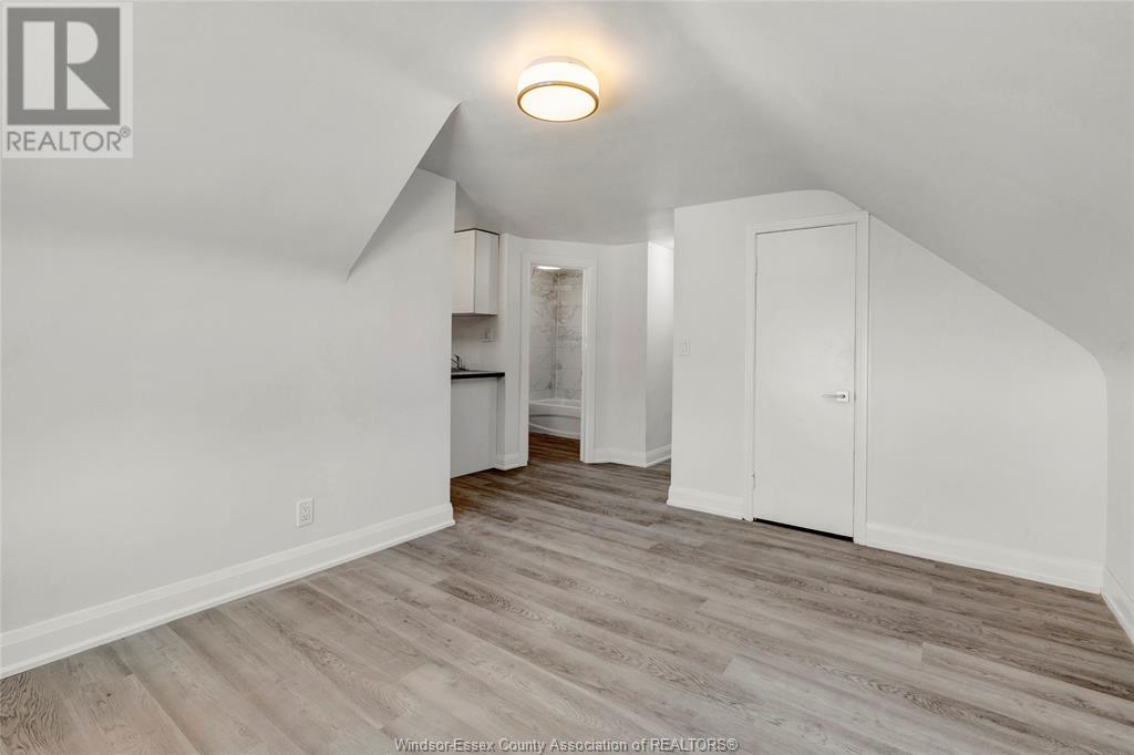 5245 Wyandotte Street East Unit# Upper, Windsor, Ontario  N8S 1L5 - Photo 8 - 25005546