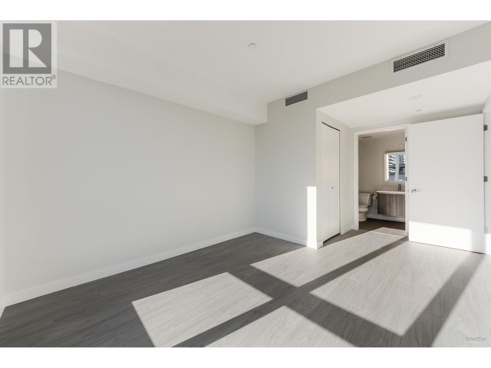 Listing Picture 21 of 30 : 307 485 W 63RD AVENUE, Vancouver / 溫哥華 - 魯藝地產 Yvonne Lu Group - MLS Medallion Club Member