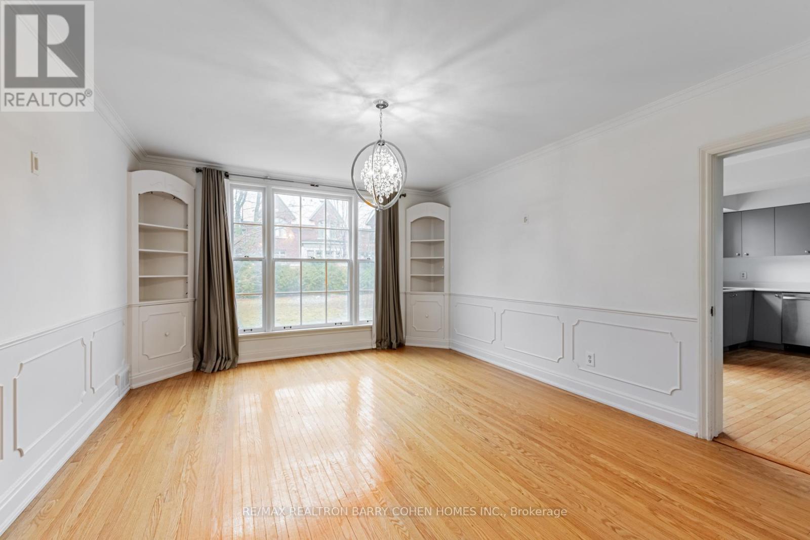 43 Stratheden Road, Toronto, Ontario  M4N 1E5 - Photo 6 - C12140818