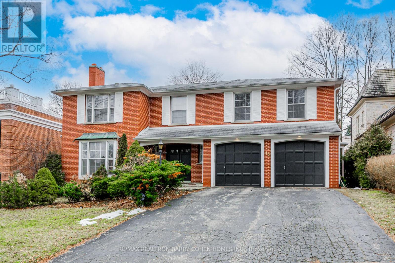 43 STRATHEDEN ROAD, Toronto, Ontario
