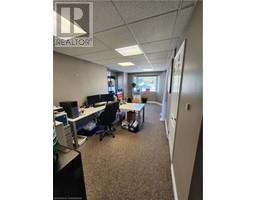 581 PLAINS Road E Unit# 2, Burlington, Ontario