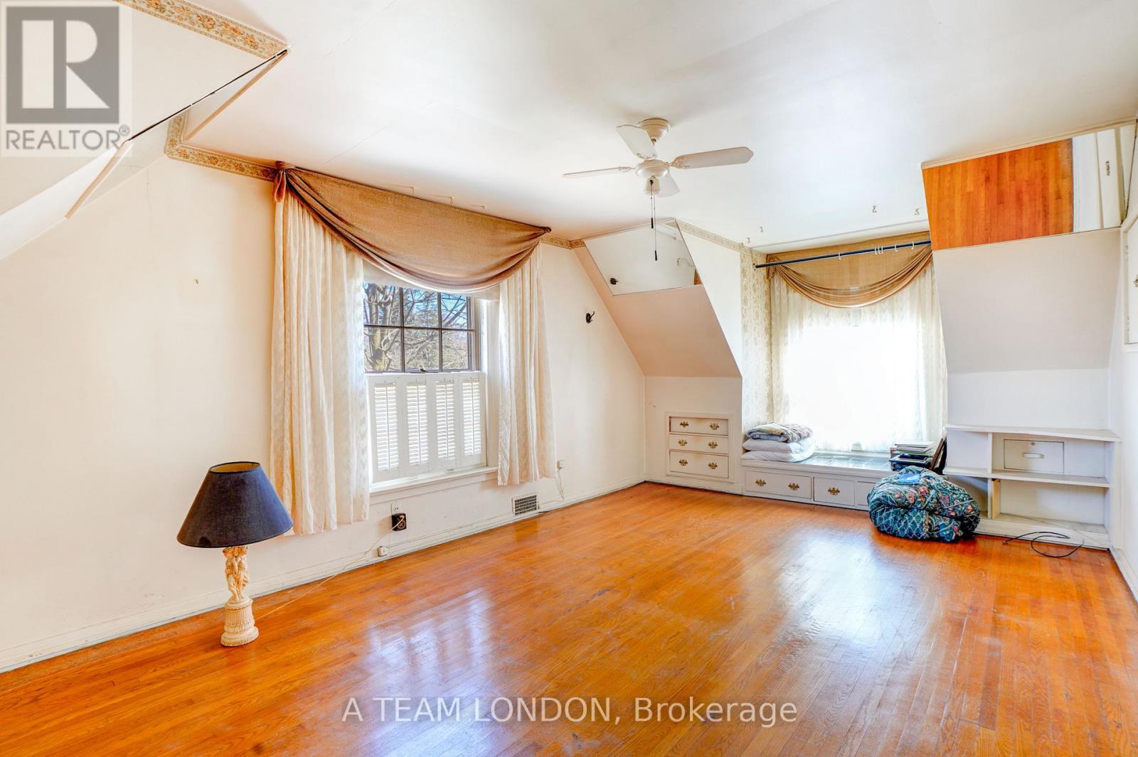 422 Chester Street, London South, Ontario  N6C 2J4 - Photo 20 - X12131142
