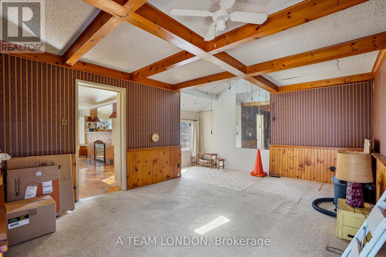 422 Chester Street, London South, Ontario  N6C 2J4 - Photo 17 - X12131142