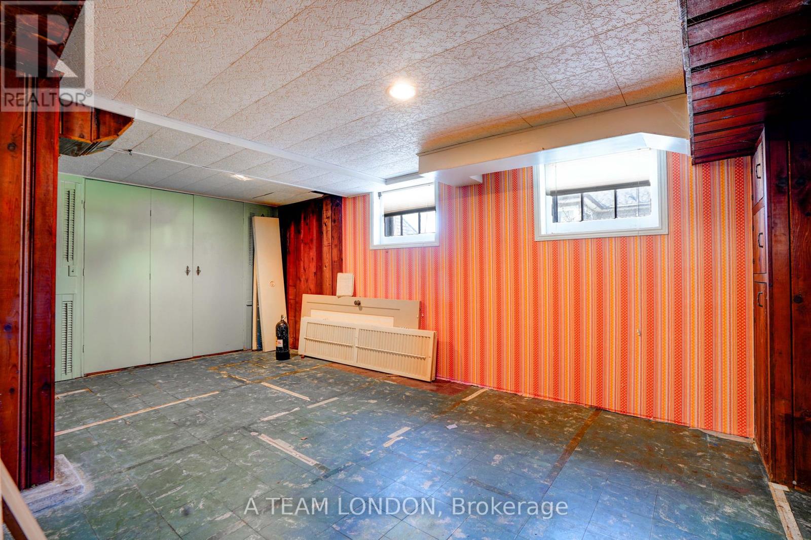 422 Chester Street, London South, Ontario  N6C 2J4 - Photo 27 - X12131142