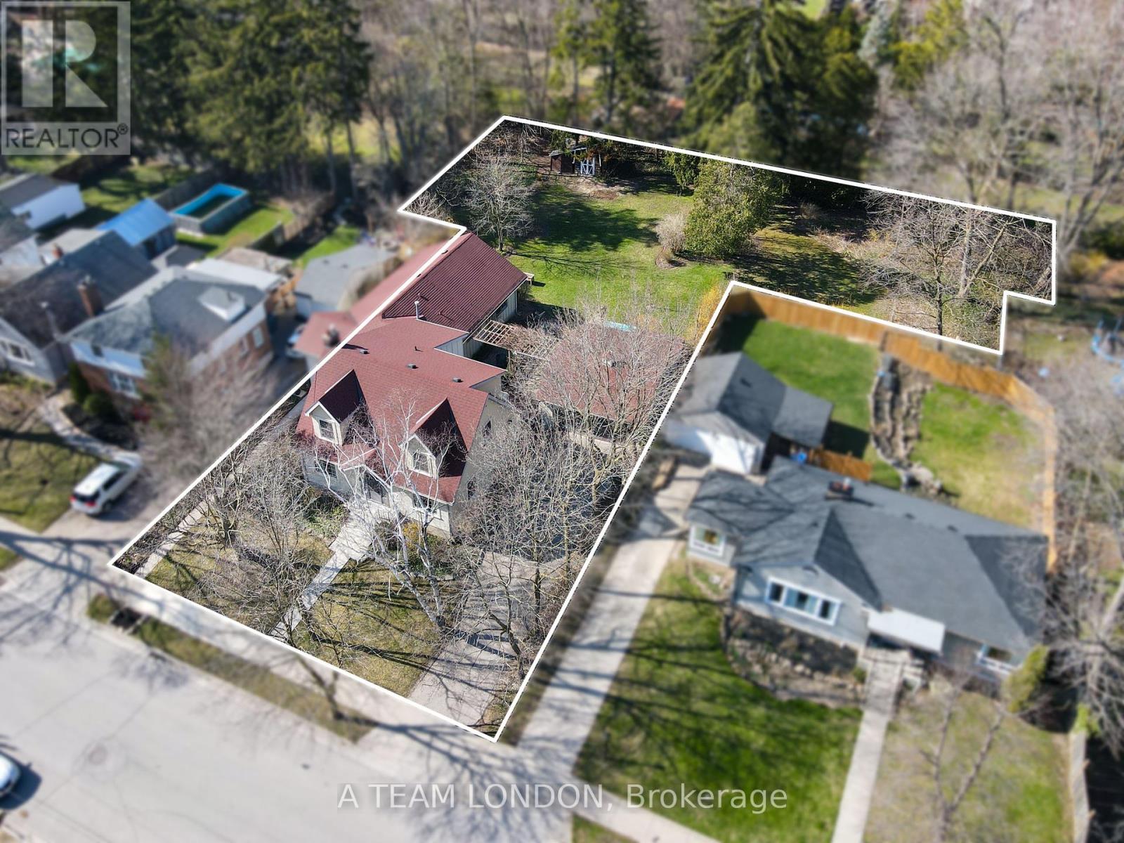 422 Chester Street, London South, Ontario  N6C 2J4 - Photo 6 - X12131142