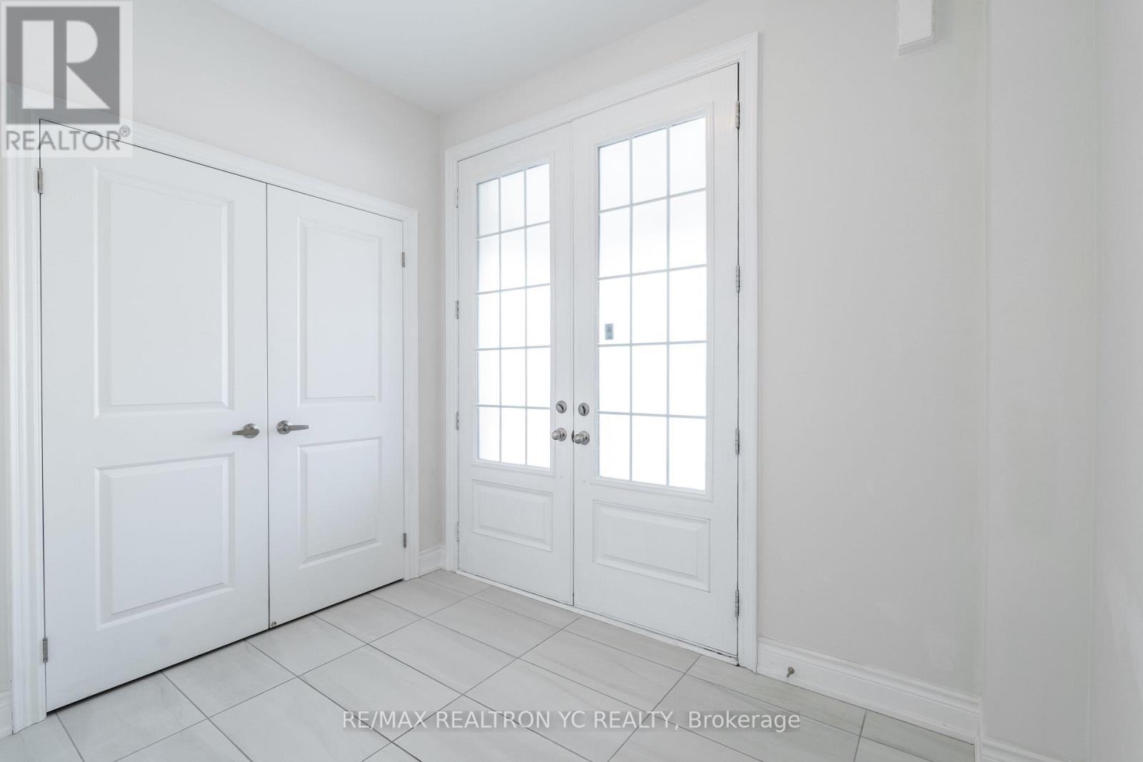 17 Hitching Post Lane, Georgina, Ontario  L4P 0H9 - Photo 15 - N12140799