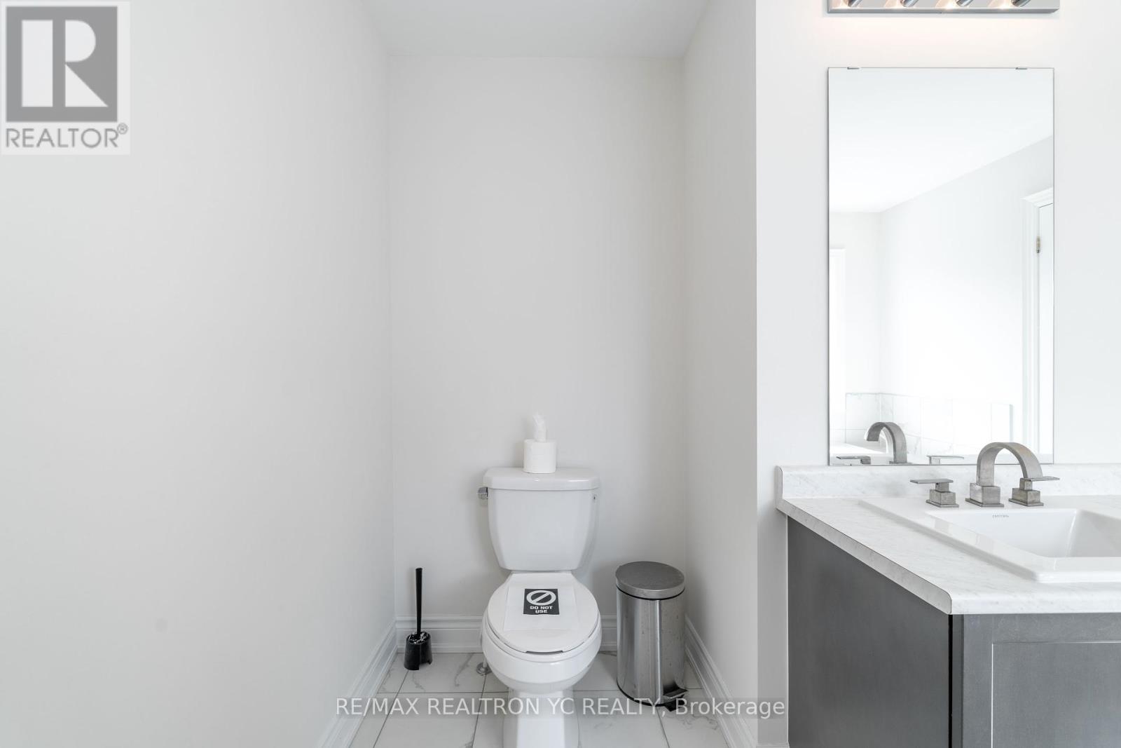 17 Hitching Post Lane, Georgina, Ontario  L4P 0H9 - Photo 28 - N12140799