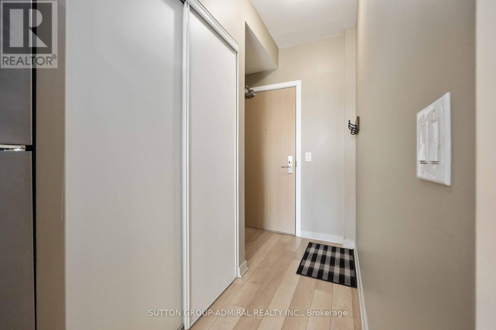509 - 16 Mcadam Avenue, Toronto, Ontario  M6A 0B9 - Photo 6 - W12140765