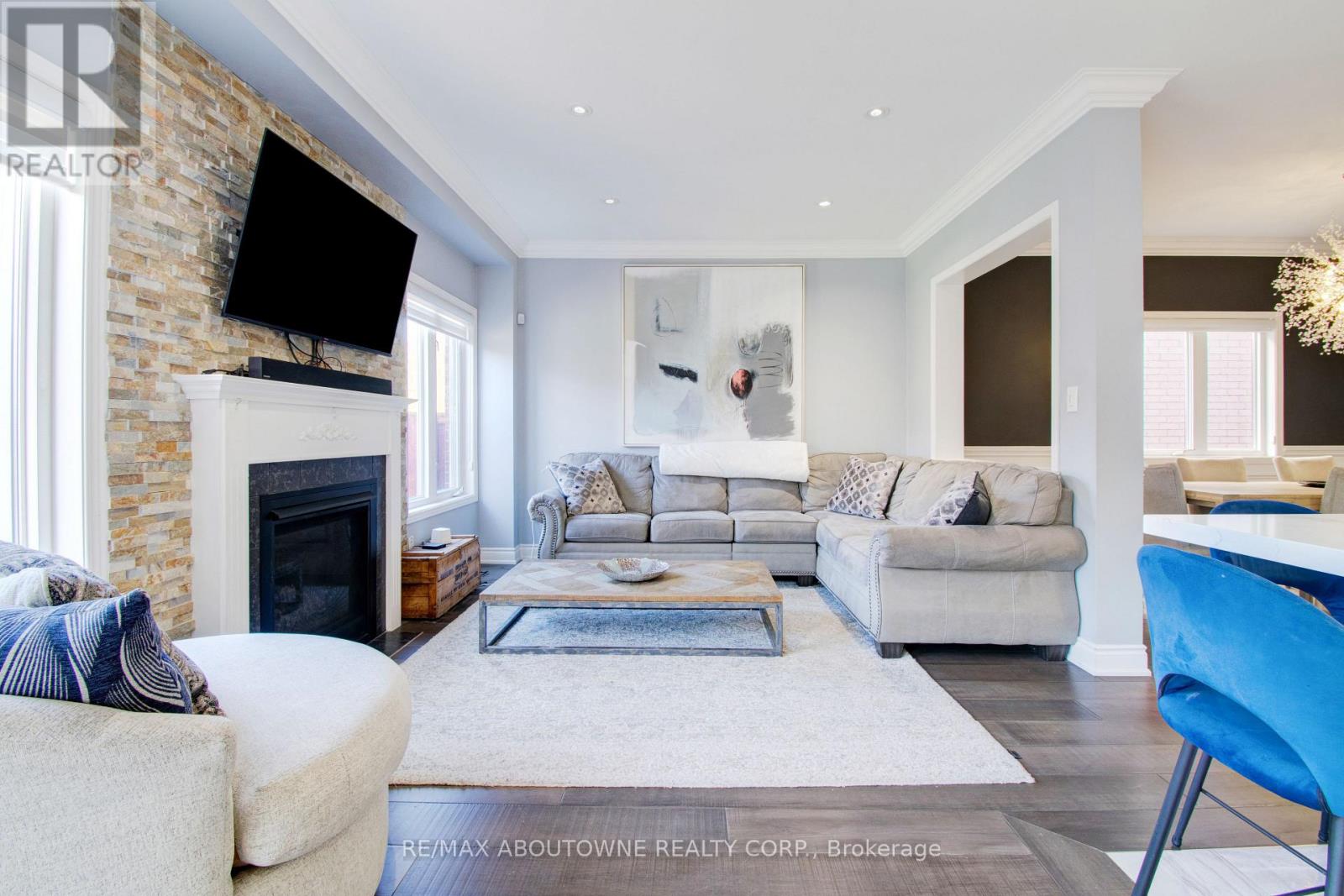 3265 Sharp Road, Burlington, Ontario  L7M 0J4 - Photo 8 - W12140810