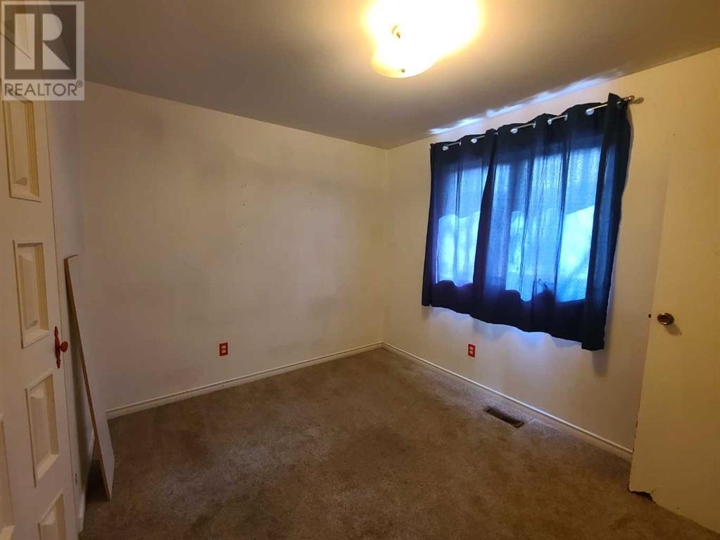 Property at 9709 73 Avenue image 5