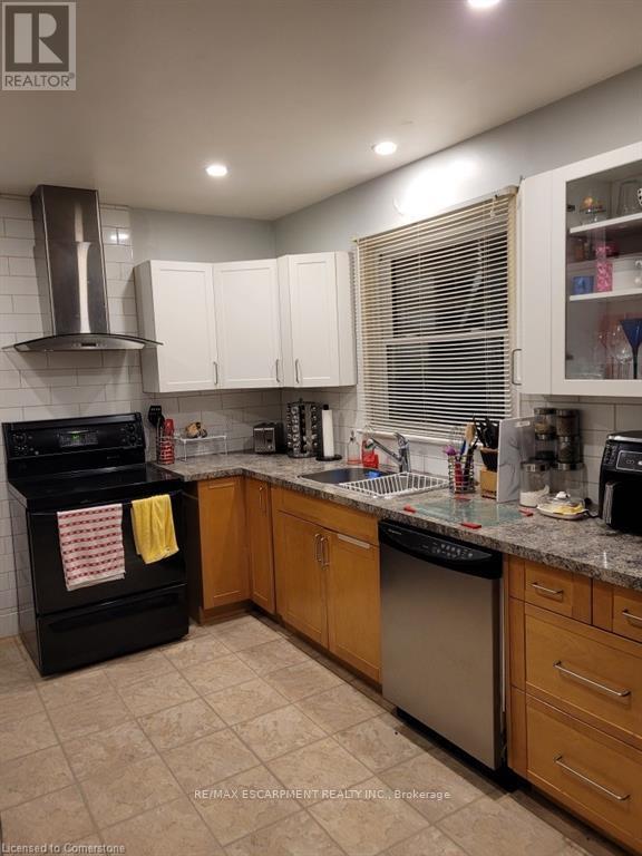 29 Masterson Avenue, St. Catharines, Ontario  L2T 3P2 - Photo 4 - X12140772