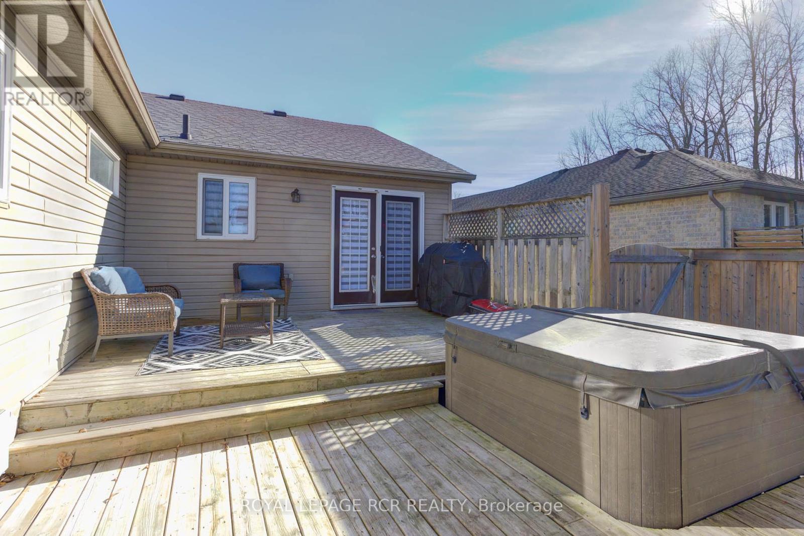 44 Geddes Street W, Minto, Ontario  N0G 1M0 - Photo 49 - X12140796