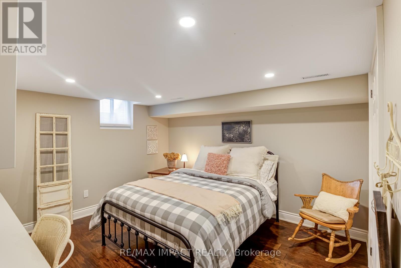 6 Longford Court, Whitby, Ontario  L1R 1C6 - Photo 37 - E12141008