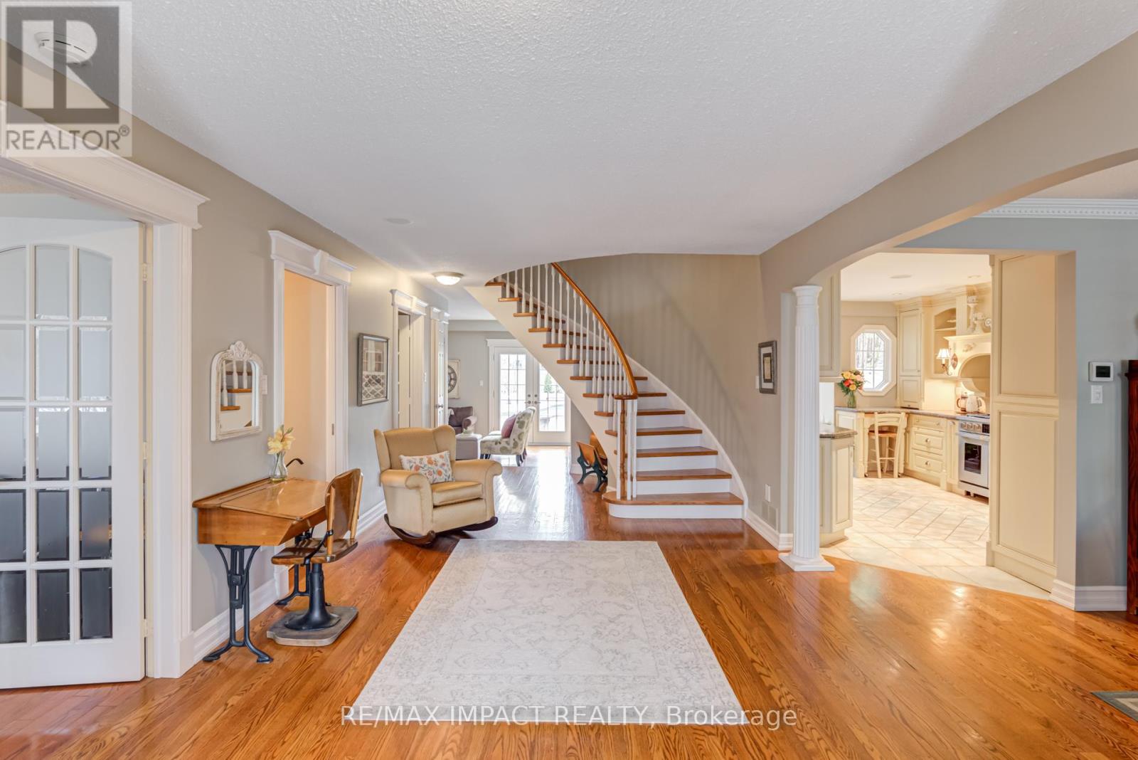 Property at 6 LONGFORD COURT image 5