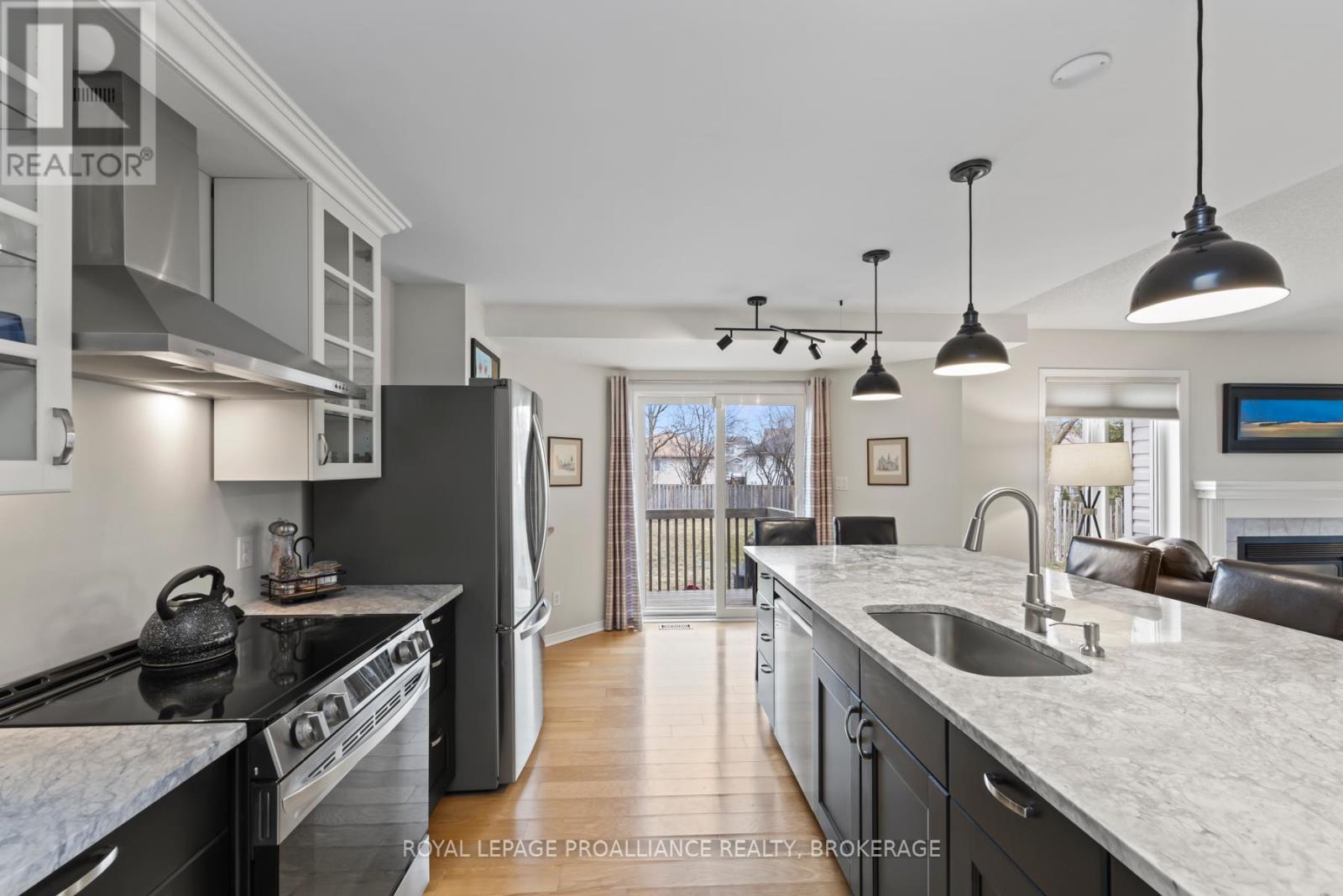 64 Dalgleish Avenue, Kingston, Ontario  K7K 7E1 - Photo 23 - X12140921