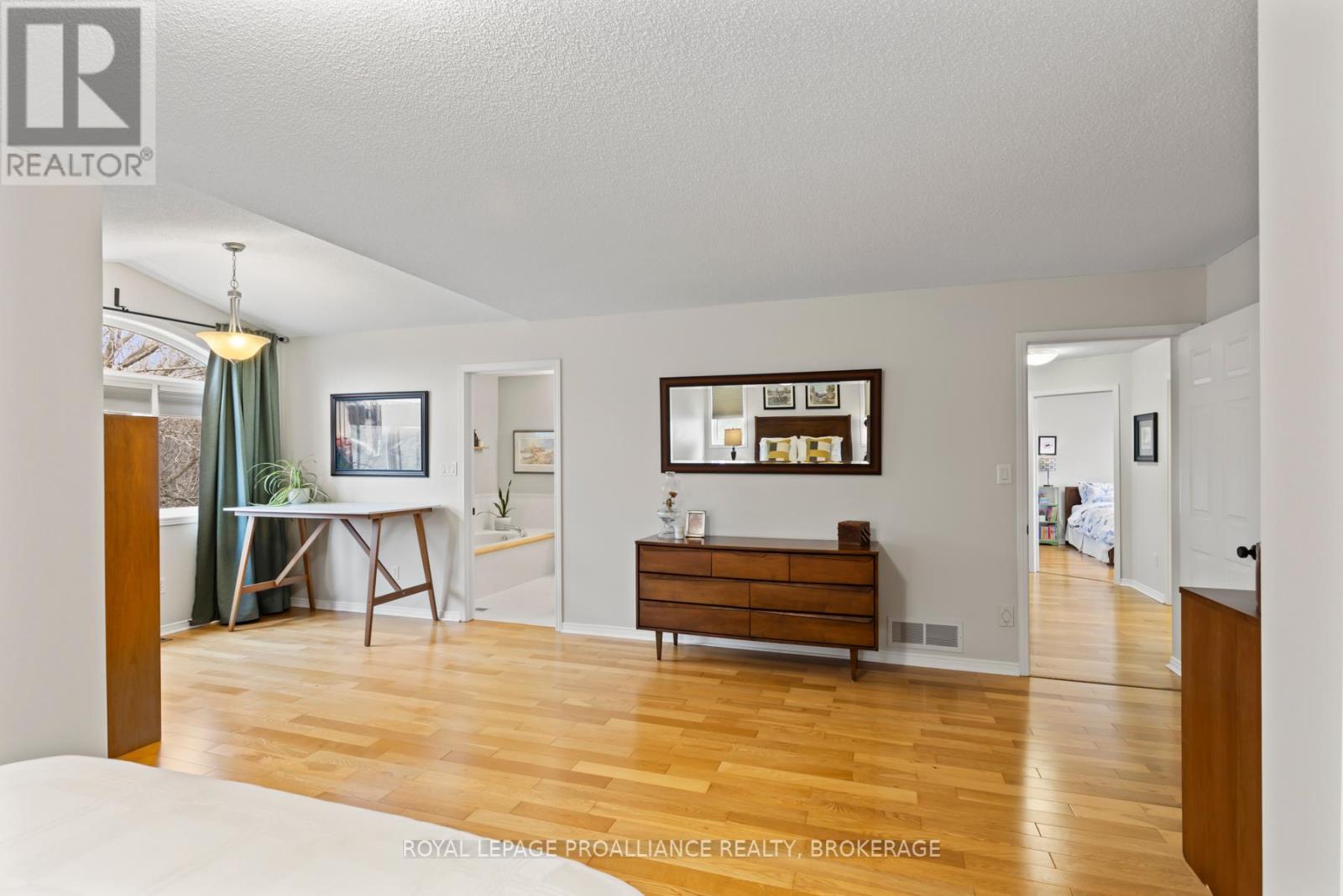 64 Dalgleish Avenue, Kingston, Ontario  K7K 7E1 - Photo 35 - X12140921