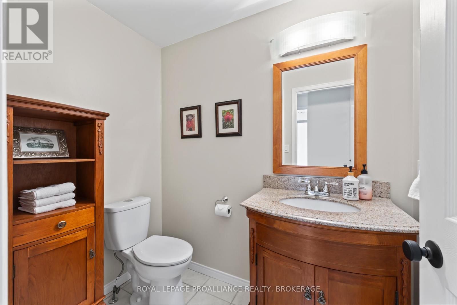 64 Dalgleish Avenue, Kingston, Ontario  K7K 7E1 - Photo 6 - X12140921