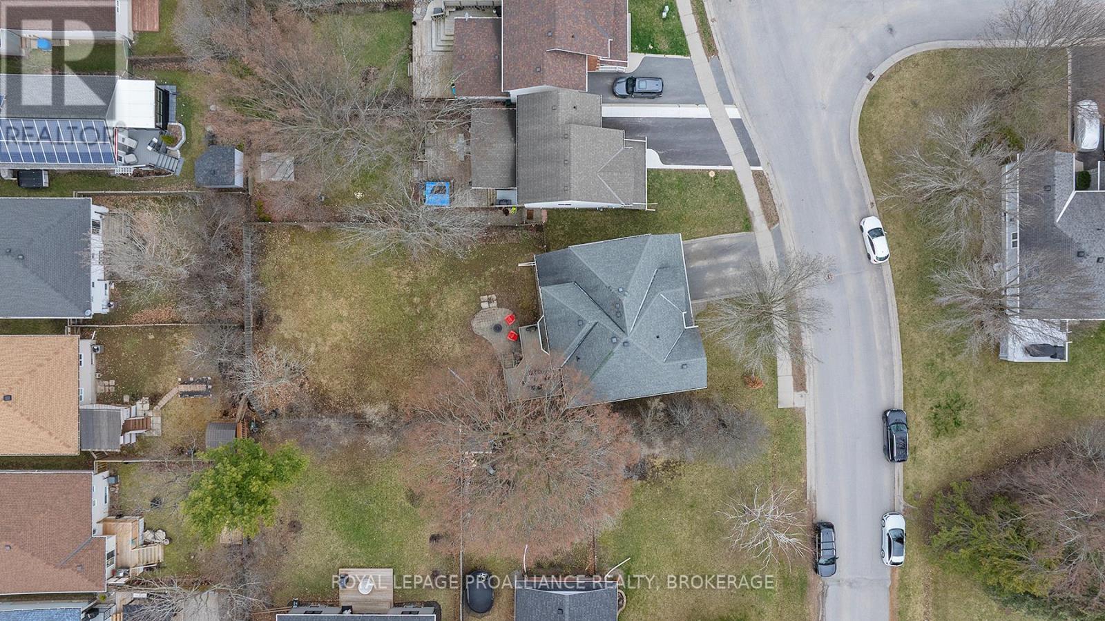 64 Dalgleish Avenue, Kingston, Ontario  K7K 7E1 - Photo 9 - X12140921