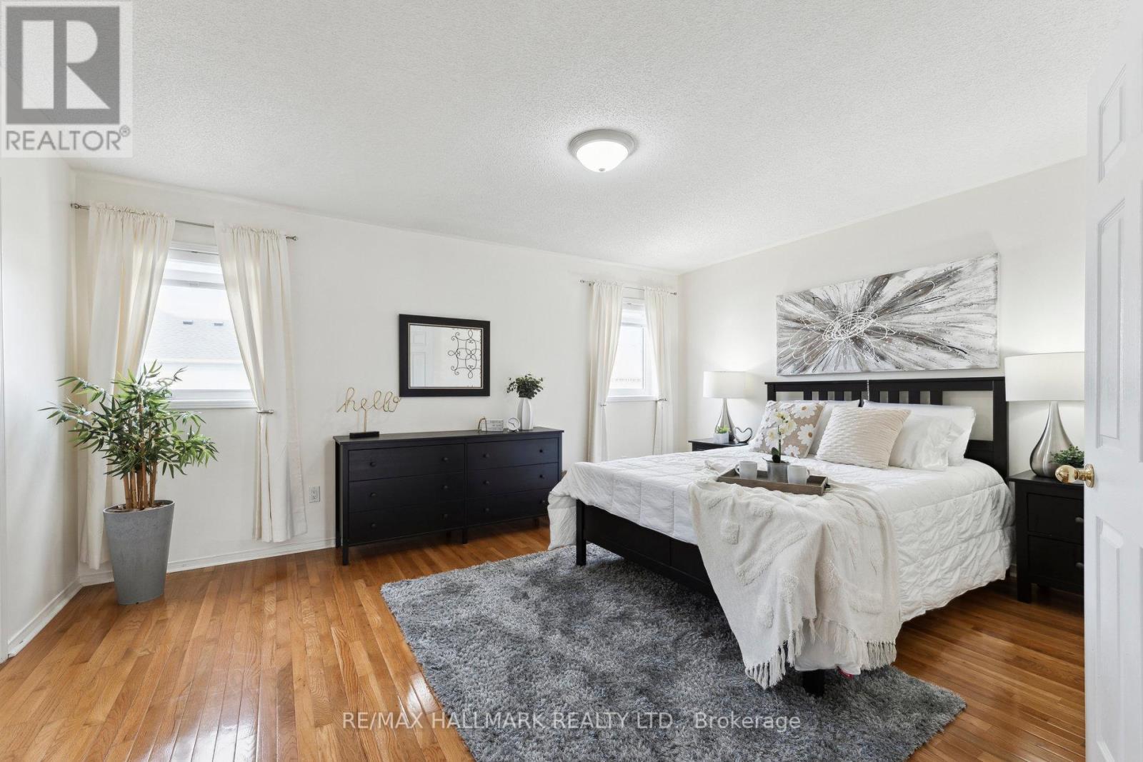 128 Seaside Circle, Brampton, Ontario  L6R 2G9 - Photo 18 - W12114664