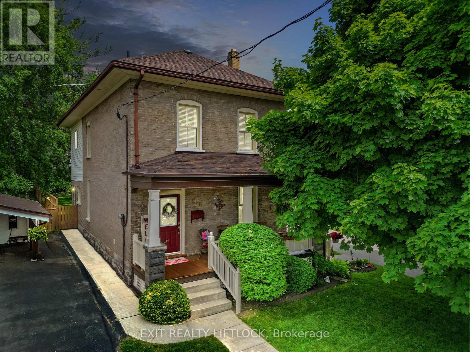 218 LEE STREET, Peterborough North, Ontario