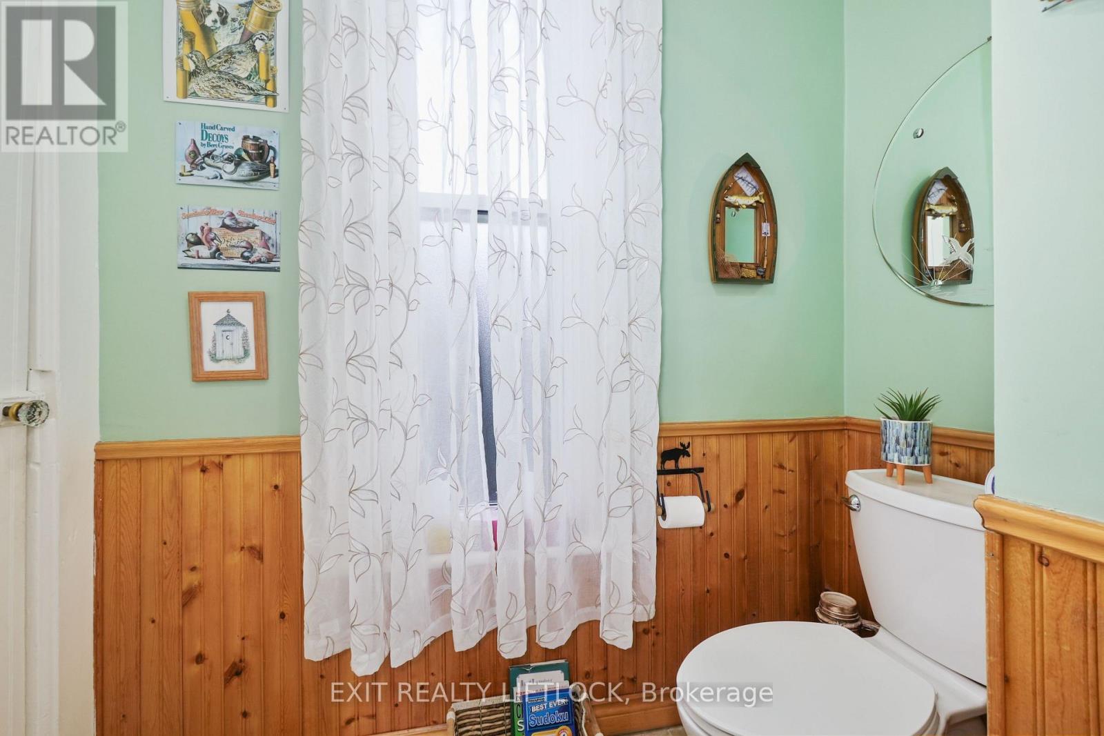 218 Lee Street, Peterborough North, Ontario  K9H 5N9 - Photo 14 - X12140850