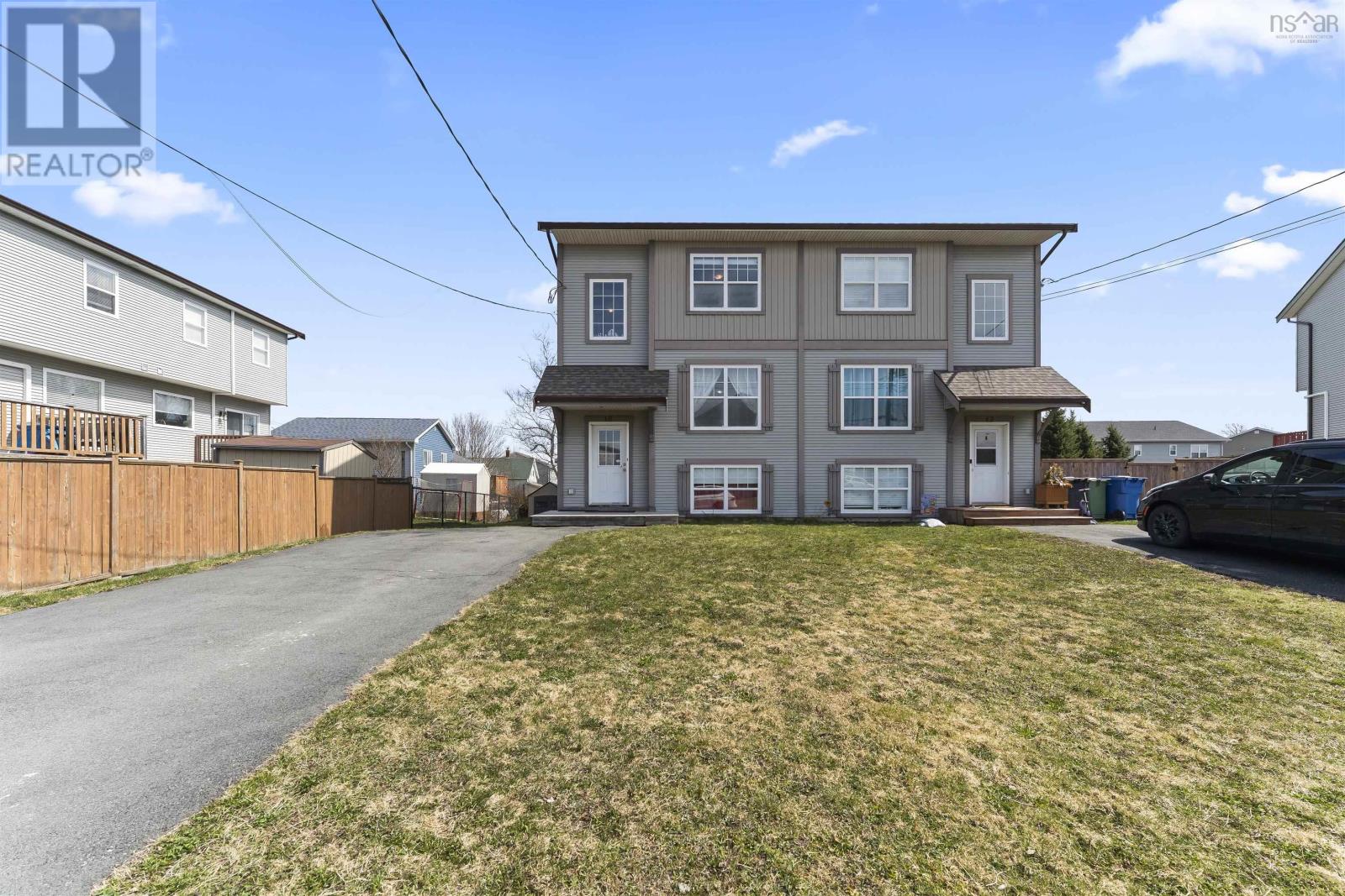 Property at 10 Delcraft Court image 1