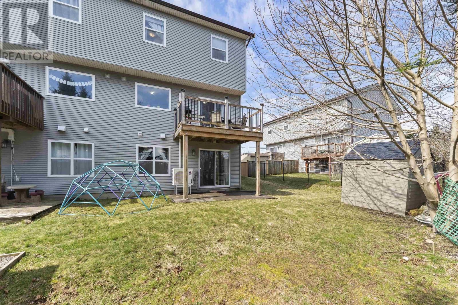 Property at 10 Delcraft Court image 4