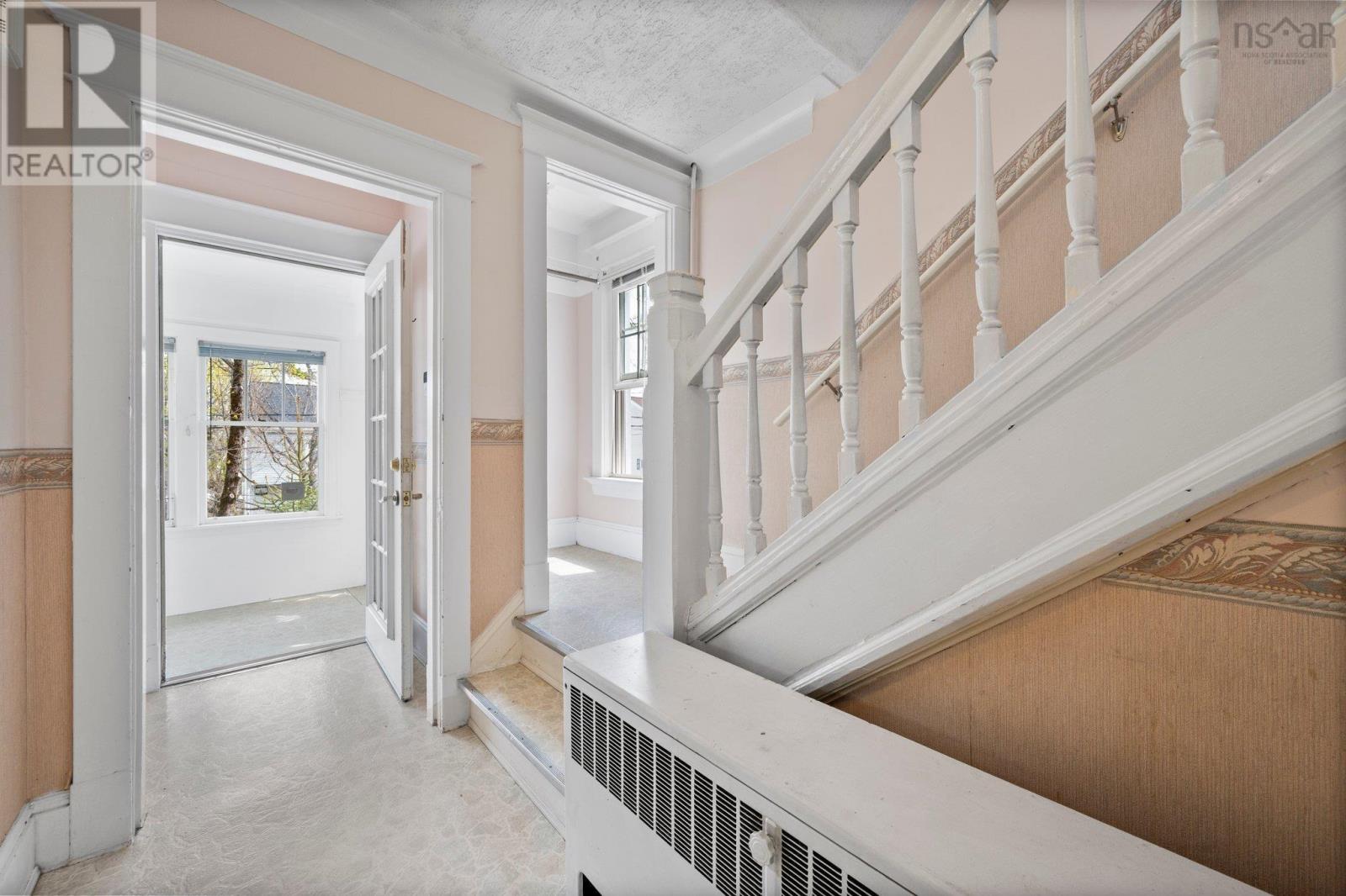 Property at 3264 Union Street image 5