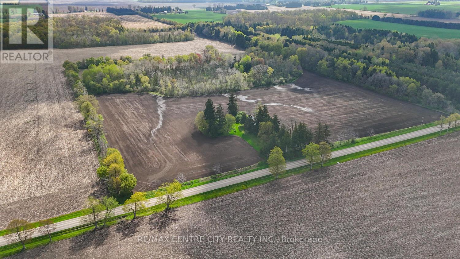 20938 Cherry Hill Road, Thames Centre, Ontario  N0M 2M0 - Photo 2 - X12140840