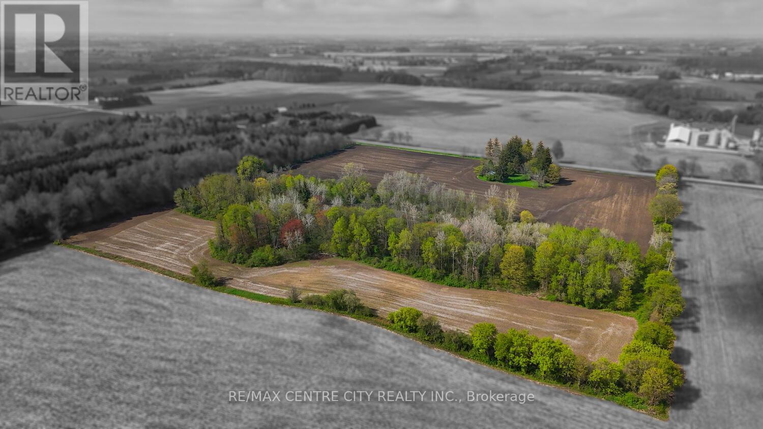 20938 Cherry Hill Road, Thames Centre, Ontario  N0M 2M0 - Photo 21 - X12140840