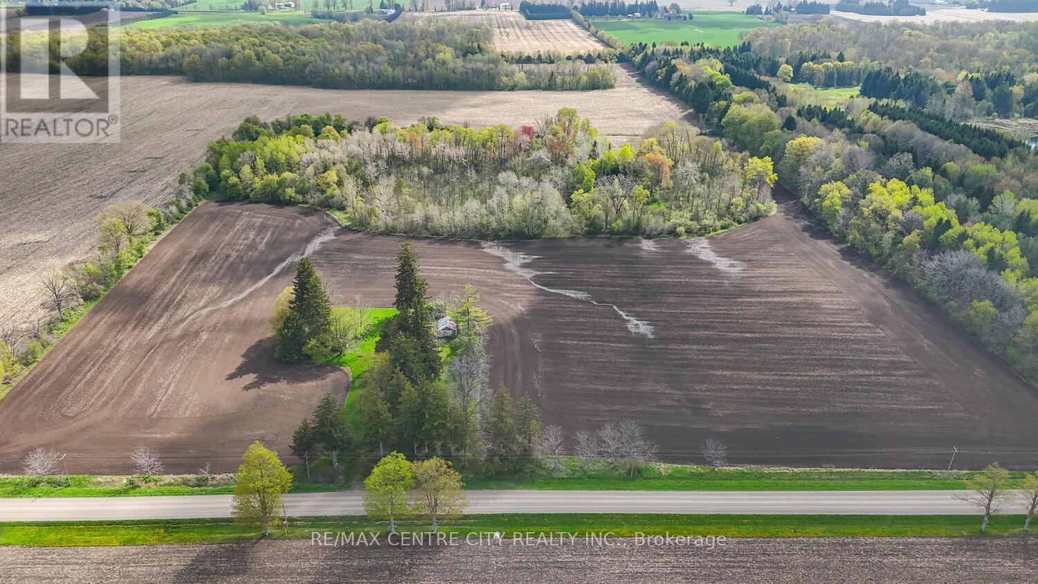 20938 Cherry Hill Road, Thames Centre, Ontario  N0M 2M0 - Photo 4 - X12140840