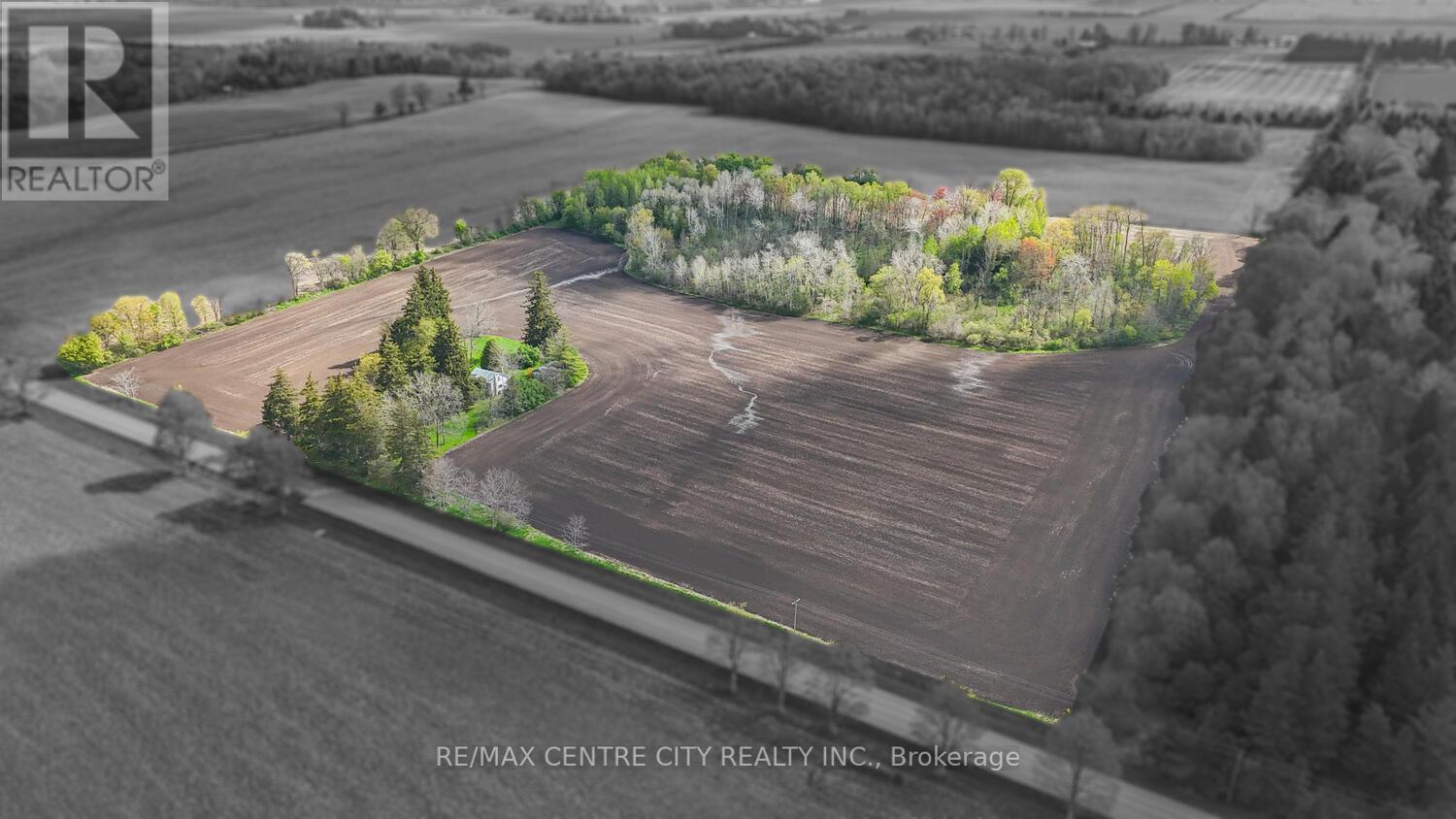 20938 Cherry Hill Road, Thames Centre, Ontario  N0M 2M0 - Photo 5 - X12140840