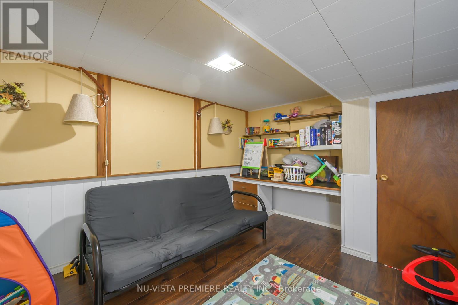 Photo 24 of 30 for 859 Dalkeith Crescent