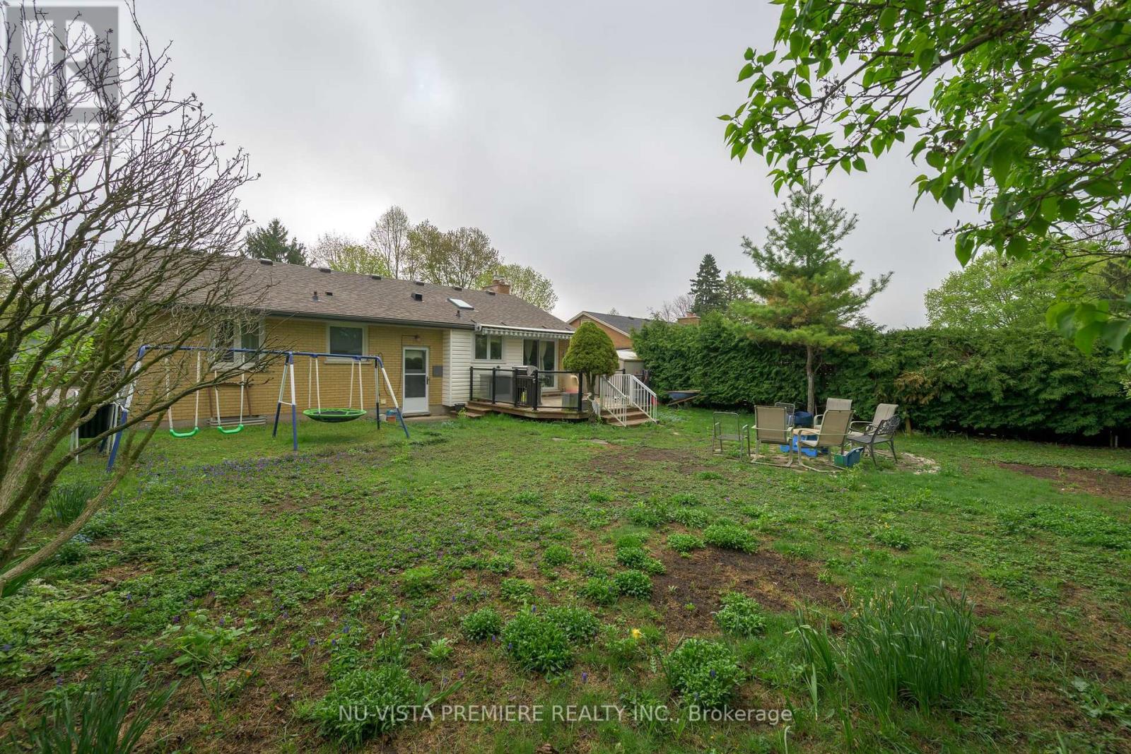 Photo 7 of 30 for 859 Dalkeith Crescent