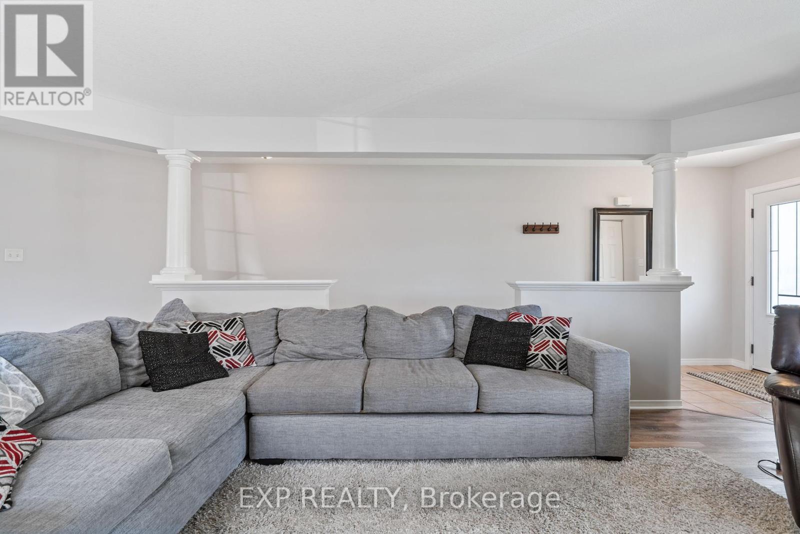 Photo 10 of 48 for 1098 Staghorn Crescent