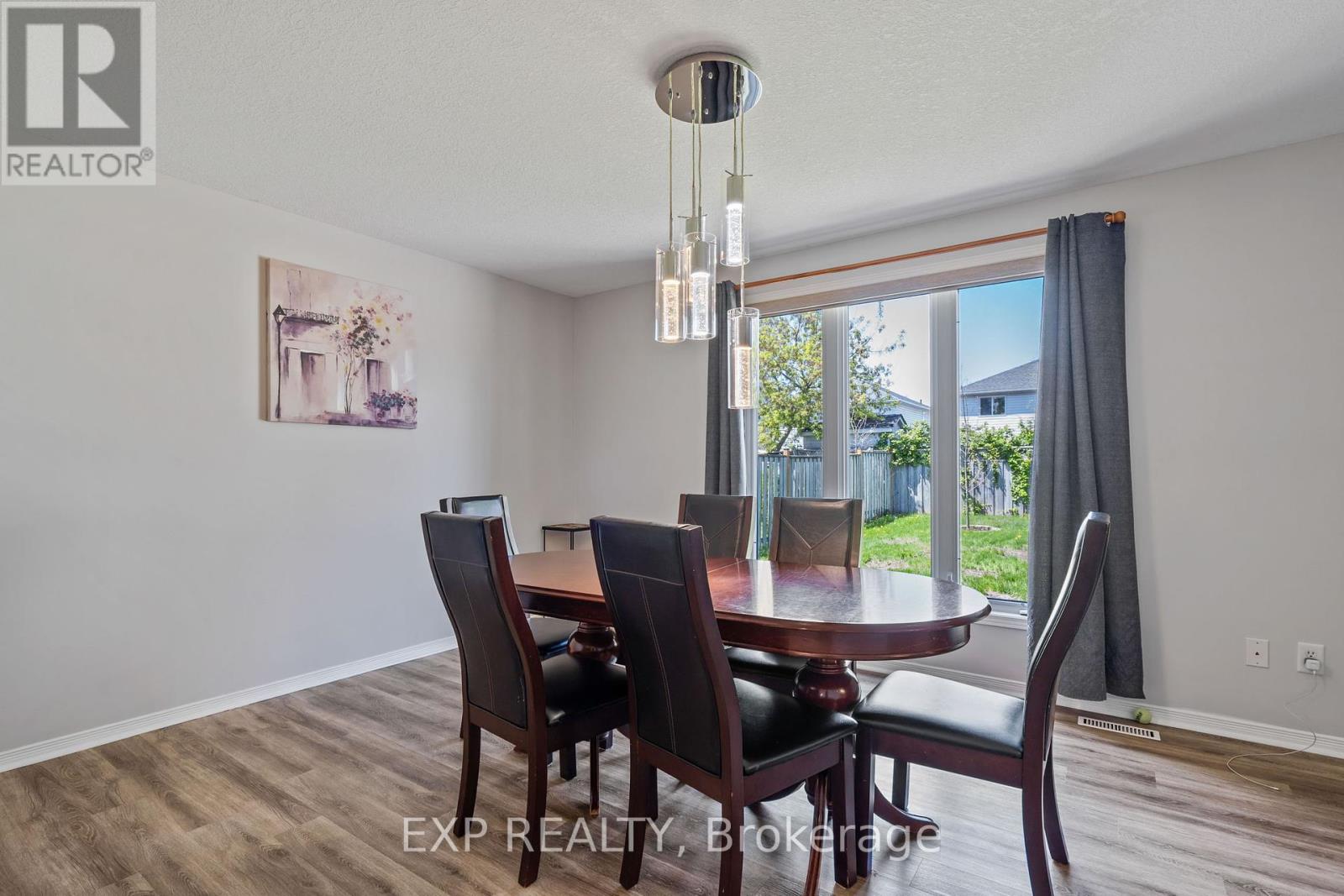 Photo 13 of 48 for 1098 Staghorn Crescent