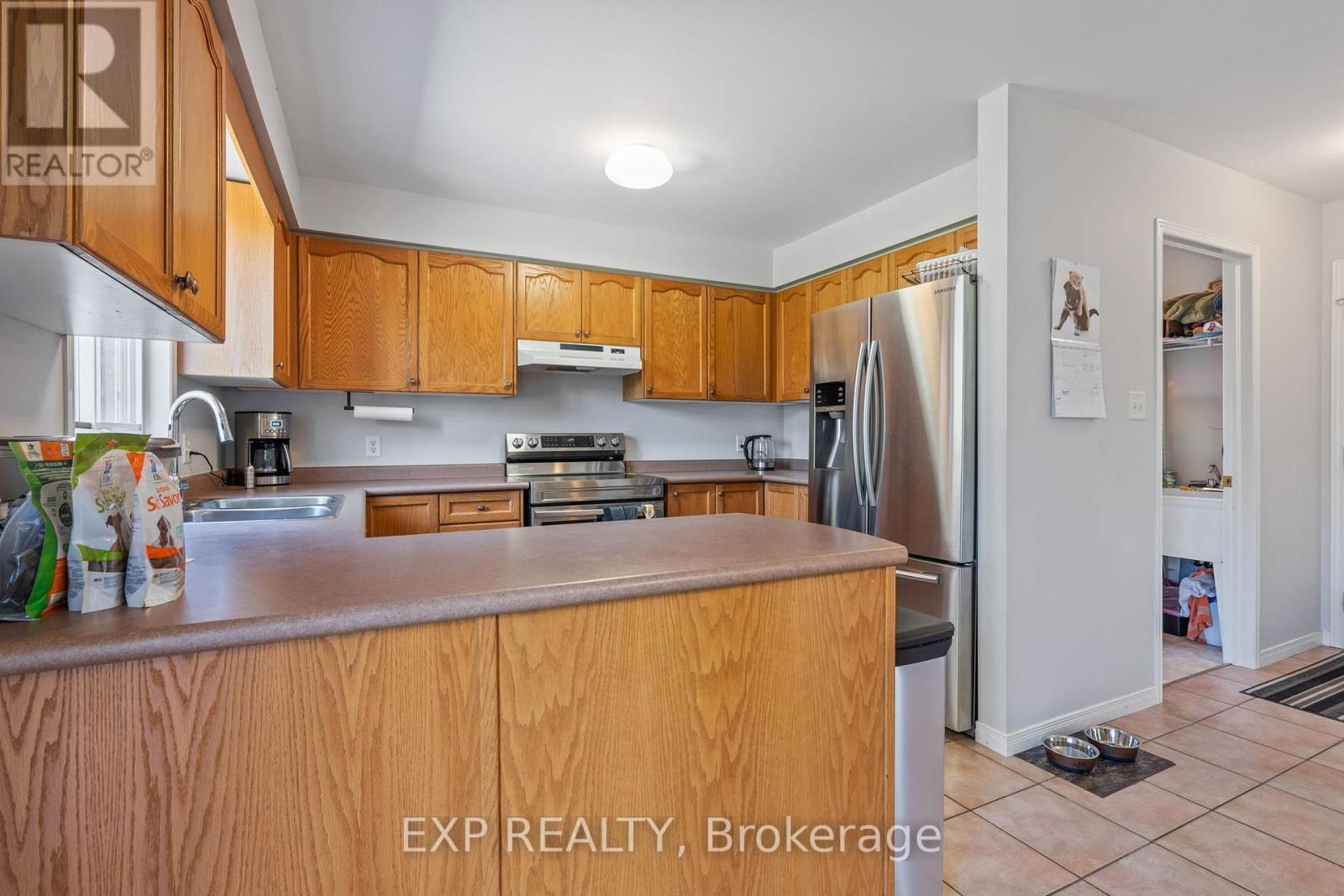 Photo 19 of 48 for 1098 Staghorn Crescent