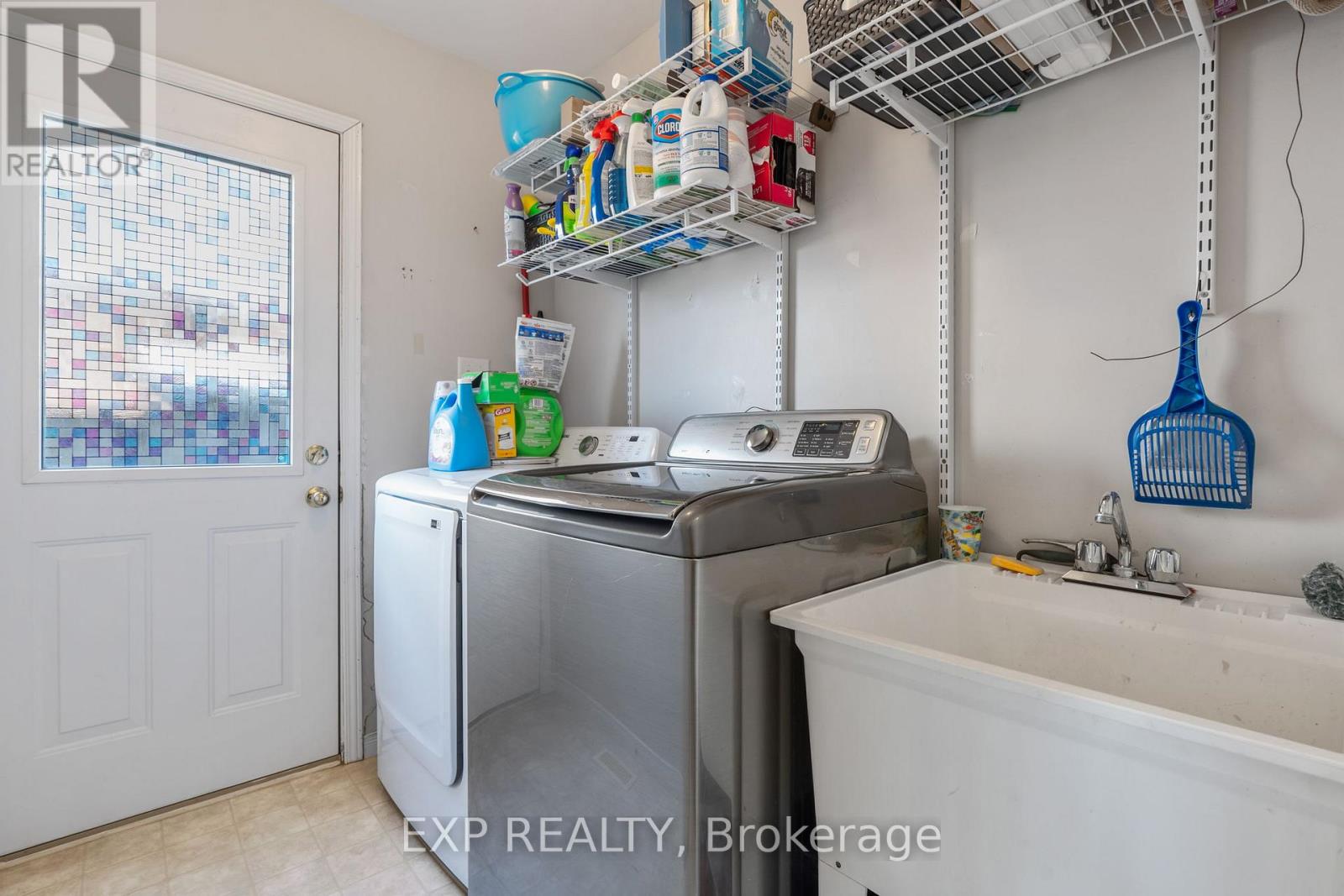 Photo 23 of 48 for 1098 Staghorn Crescent