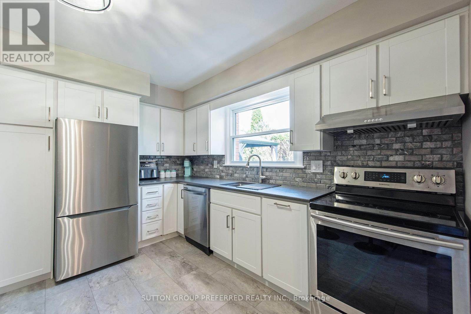 31 Milford Crescent, London North, Ontario  N5X 1A9 - Photo 17 - X12140917