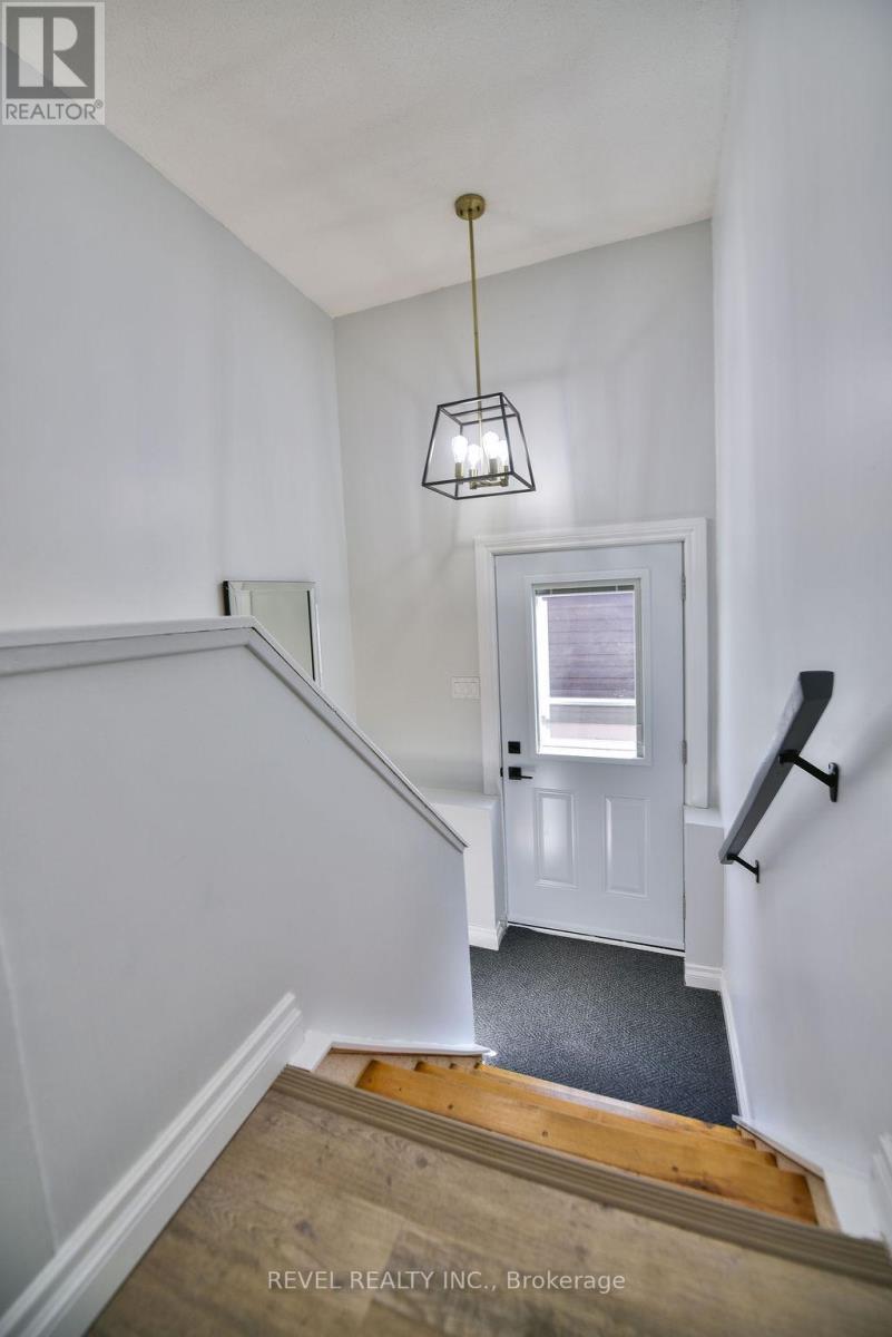 Property at 1322 GATINEAU BOULEVARD image 3